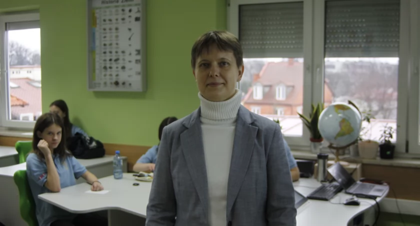 Łowicz. Prof. Monika Przybysz o wpływie smartfonów na nasze życie i postrzeganiu siebie (foto)