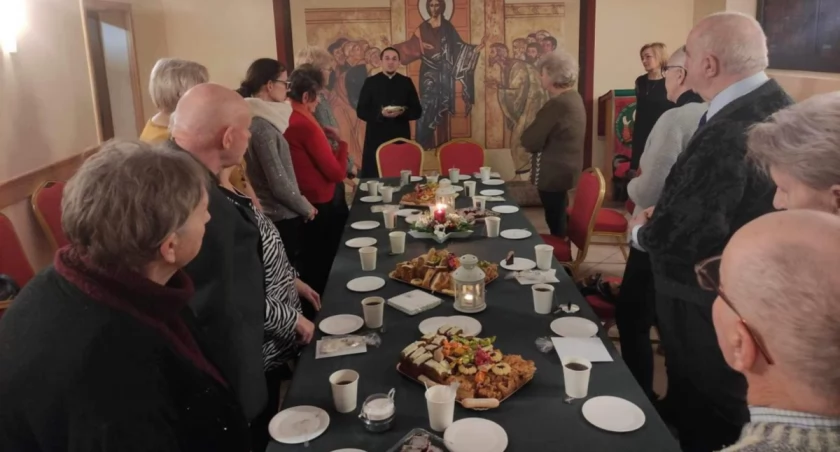Wyjątkowe spotkanie wigilijne Seniorów i wolontariuszy (foto, film) 