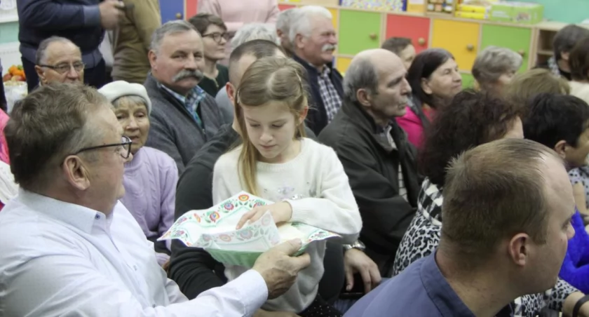 Łowicz. Jasełka i spotkanie opłatkowe na Górkach (foto, film)