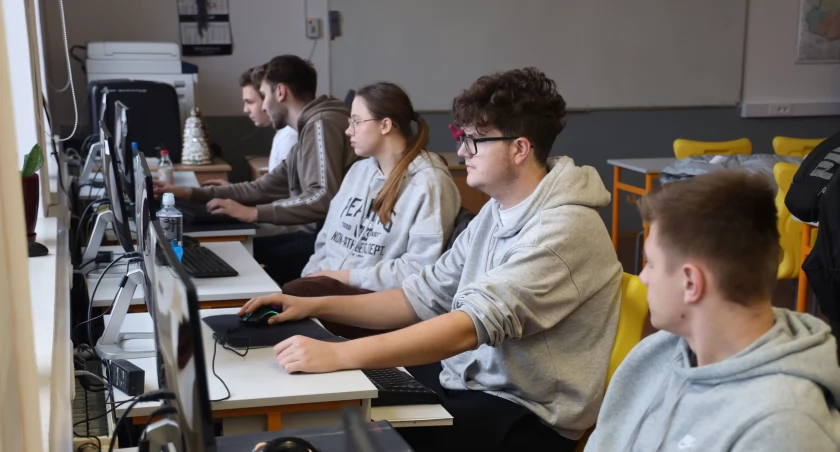Łowicz. III edycja wielkiego turnieju e-sportowego w Ekonomiku (foto)