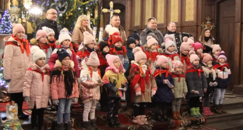 Kolędowanie z Dziecięcym Zespołem Pieśni i Tańca Zduny