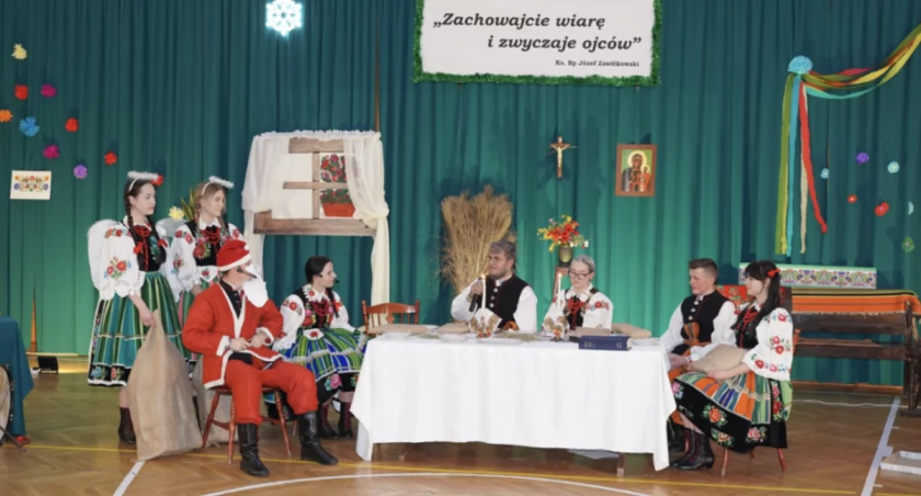 Blichowiacy zapraszają na łowickie jasełka do katedry