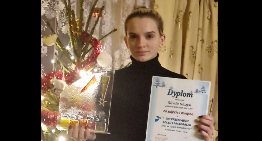 Pierwsze miejsce Oliwii Olczyk w XIII Przeglądzie Kolęd i Pastorałek w Łęczycy