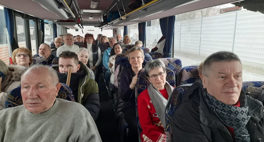 Protest wolnych Polaków w Warszawie. Z Łowicza wyjechały trzy autokary (foto, film)