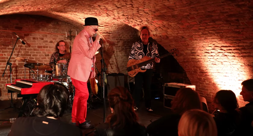 Łowicz. Koncert Wojciech Konikiewicz & Red Organ Trio (foto, film)