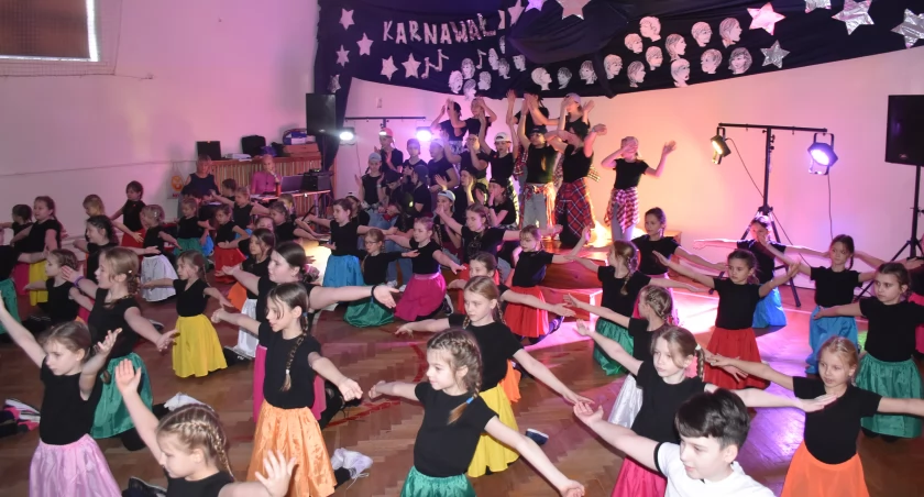 W łowickiej Jedynce karnawał trwa w najlepsze (foto,film)