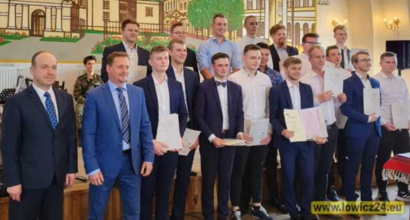 Sukces uczniów i nauczycieli z Technikum nr 1 w ZST w Łowiczu