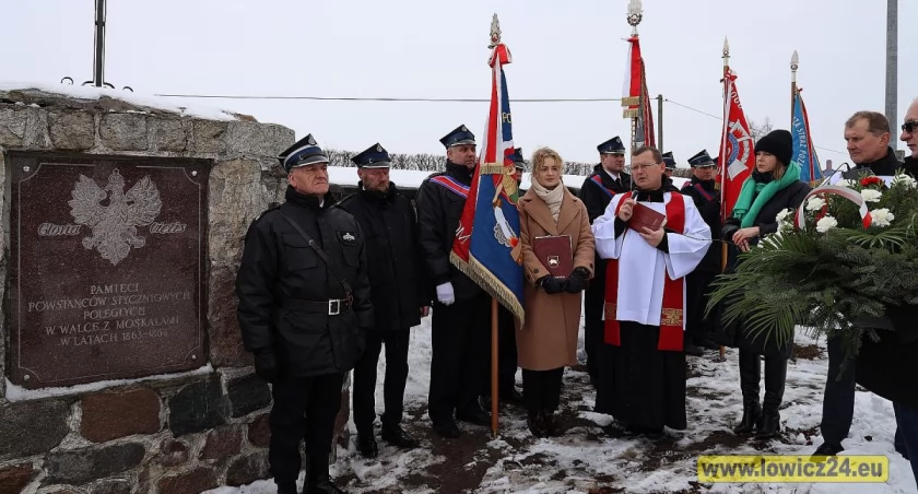 Kiernozianie pamiętali o rocznicy Powstania Styczniowego oraz o swoim zmarłym burmistrzu (foto, film)