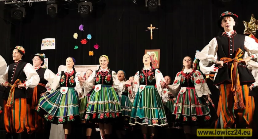 Blichowiacy na scenie Łowickiego Ośrodka Kultury (foto, film)