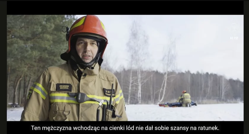 Nie igraj z życiem wchodząc na lód. Spot z udziałem Zbigniewa Bródki i strażaków z Łowicza