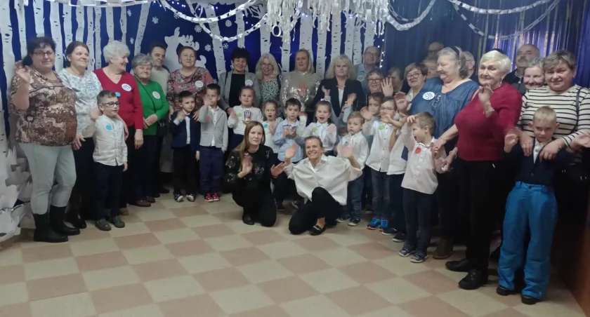 Kolejni Dziadkowie świętowali w Przedszkolu Pod Świerkami (foto, film)