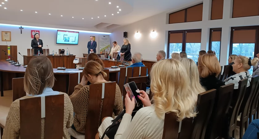 W Starostwie Powiatowym podsumowano działania Krajowego Funduszu Szkoleniowego (foto,film)