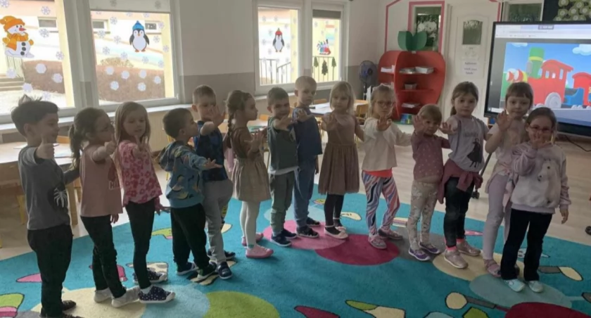 Dwujęzyczność w Przedszkolu Pod Tęczą (foto)
