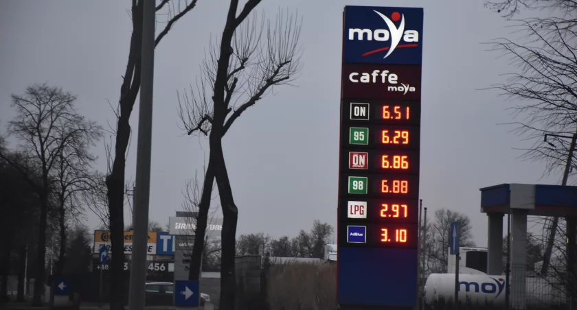 Co z cenami paliw po odwołaniu Obajtka?