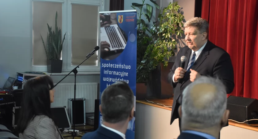 Marszałek Grzegorz Schreiber z wizytą w Zdunach i Łowiczu (foto, film)