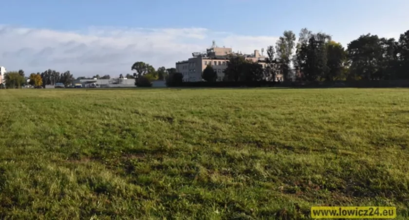 Społeczeństwo wypowiedziało się na temat lądowiska dla LPR w Łowiczu