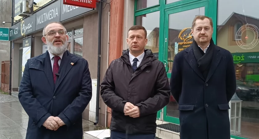 Przedstawiciele łowickiego PiS apelują do kandydatów PO (film)
