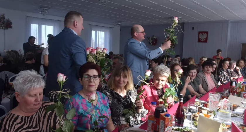 Wyjątkowy Dzień Kobiet w Gminie Chąśno (foto,film)