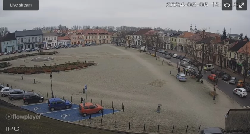 Kolizja na Nowym Rynku w Łowiczu
