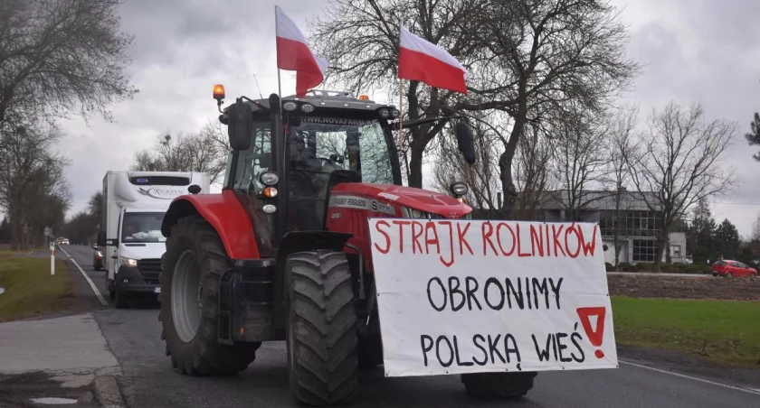 Rolnicy zablokują rondo przy węźle Skierniewice na autostradzie A2