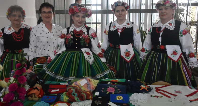 Kiermasz Wielkanocny w Zespole Szkół przy ul. Ułańskiej (foto)