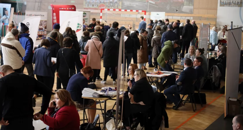 Targi Pracy i Staży Zawodowych w Łowiczu (foto)