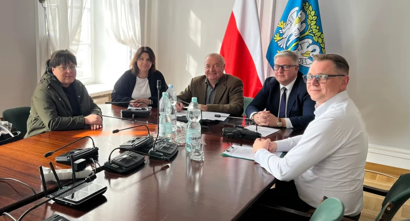 Umowa podpisana! Spółdzielnia kupiła miejską nieruchomość