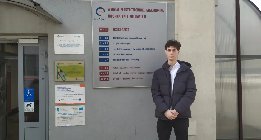 Uczeń I LO z indeksem na Politechnikę Łódzką