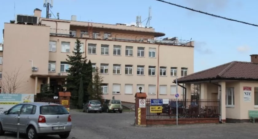 Podejrzenie nieprawidłowości w ZOZ Łowicz. Prokuratura wszczęła śledztwo - szpital odpowiada na zarzuty