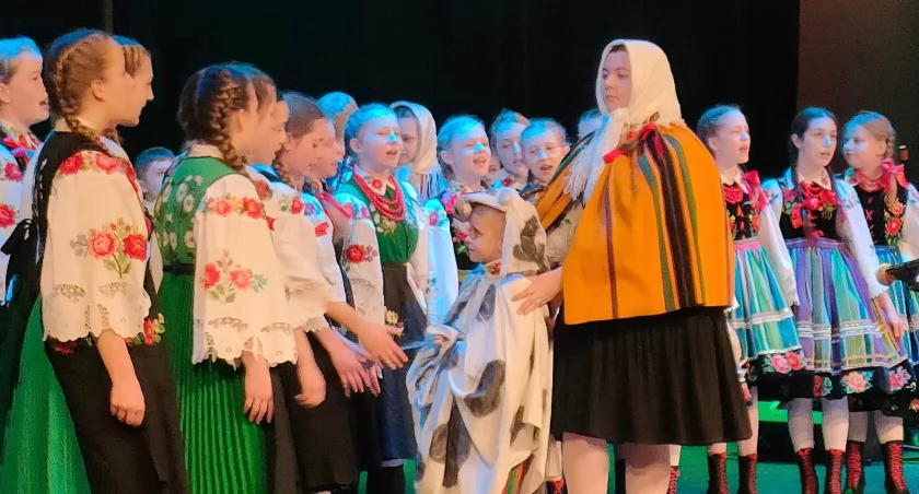 Sukces Dziecięcego Zespołu Ludowego „Kocierzewiacy” w Sierpcu