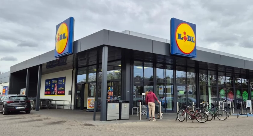 Markety przed Wielkanocą będą czynne nawet do północy!