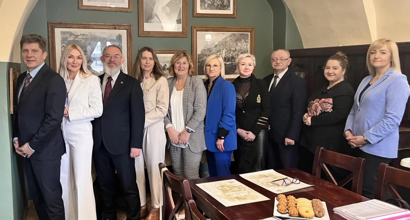 Milionowa pomoc dla mieszkańców powiatu łowickiego
