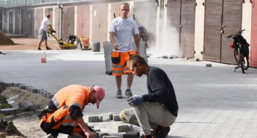 ŁSM zastąpi kostką zniszczone nawierzchnie