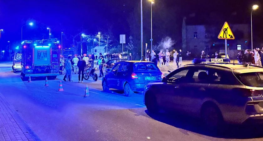 Łowicz. Wypadek na ul. Starorzecze z udziałem motocyklisty (foto) AKTUALIZACJA
