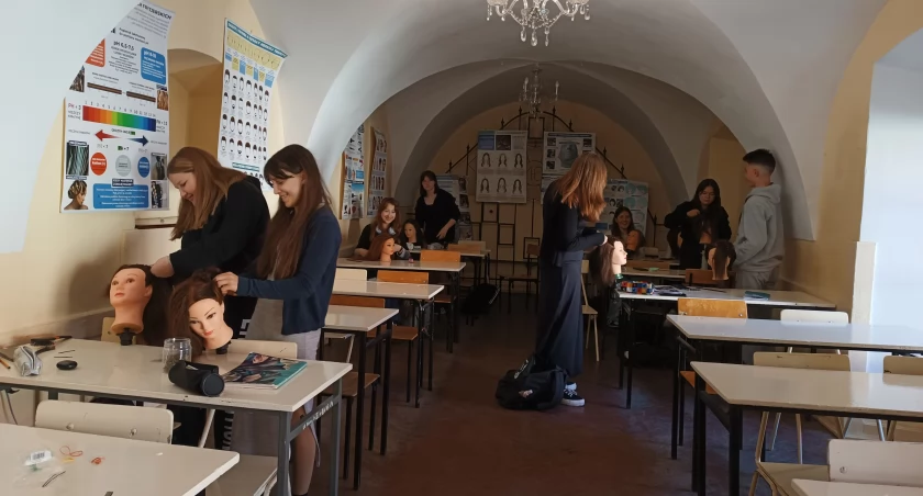 Dzień Otwarty w ZST nr 1 w Łowiczu (foto)