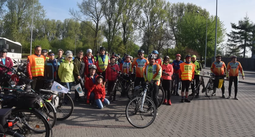 Pieszo oraz rowerem upamiętnią Józefa Chełmońskiego (foto)