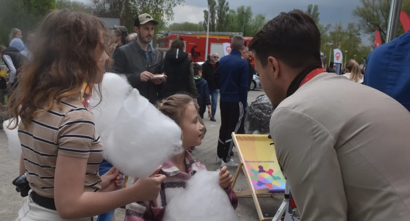Rodzinny piknik pełen atrakcji i śmiechu (foto,film)