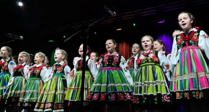 Koderki w hołdzie dla wybitnego malarza, Józefa Chełmońskiego (foto, film)