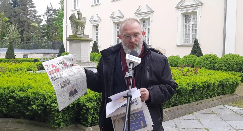 Łowicz. Konferencja prasowa Marcina Kosiorka (film)