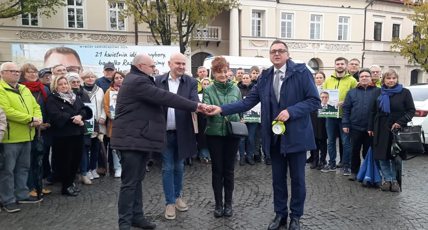 Łowicz. Kandydat na burmistrza Mariusz Siewiera podsumowuje kampanię wyborczą (foto, film)