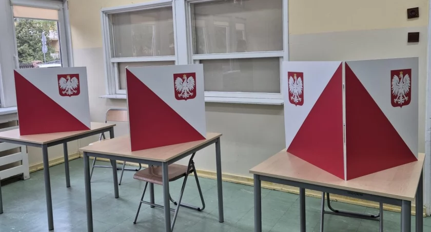 II tura wyborów samorządowych 2024. Frekwencja w Łowiczu – stan na godzinę 12:00