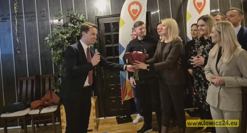 Porażka Krystiana Cipińskiego w drugiej turze wyborów na burmistrza Łowicza (foto, film)
