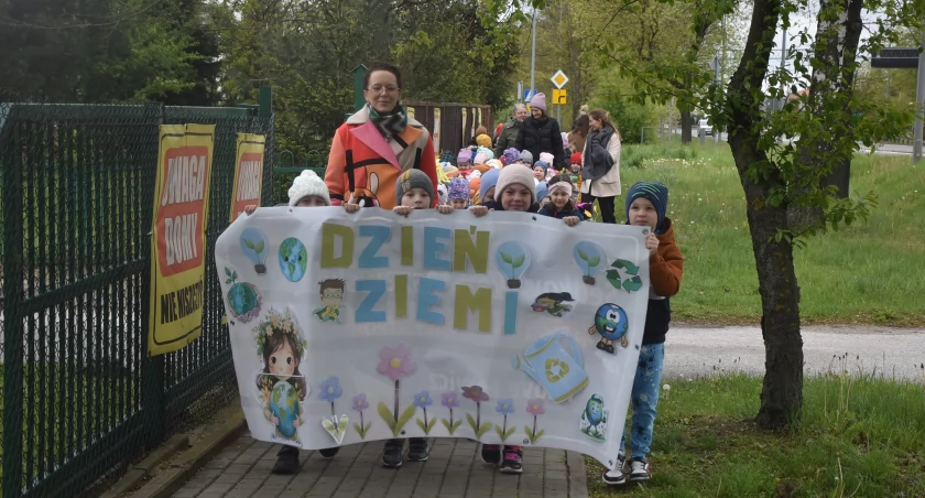 Dzień Ziemi u przedszkolaków w Popowie (foto,film)