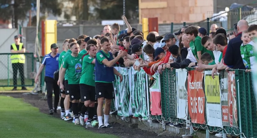 W piątek piłkarskie derby regionu Unia – Pelikan. Ruszyła sprzedaż biletów