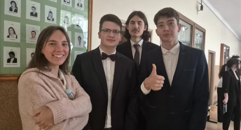 Łowicz. Matura 2024 z języka polskiego w I LO (foto)