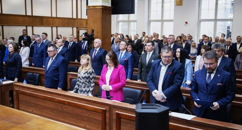 PiS stracił władzę w Sejmiku Województwa Łódzkiego. Kto zostanie marszałkiem?