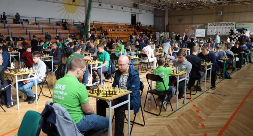 Łowicz. Turniej szachowy Gambit Łowicki (foto, film)