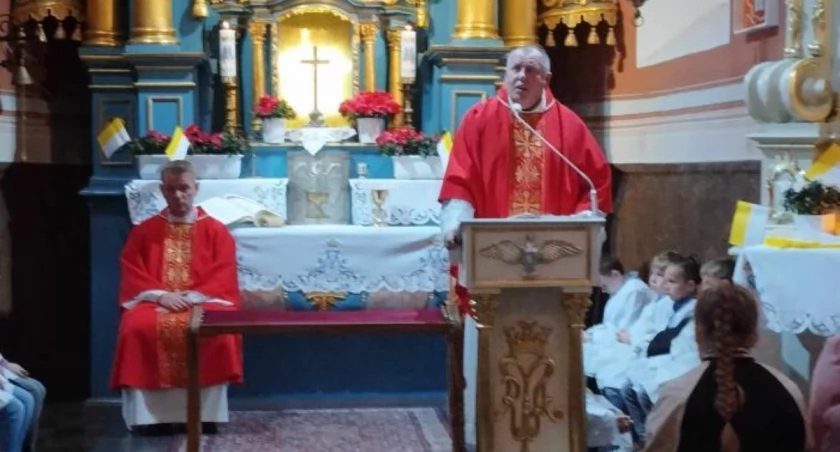 Różaniec Jana Pawła II dotarł do domaniewickiego Sanktuarium 