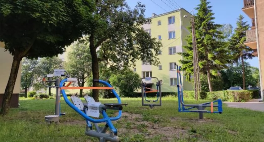 Nowe siłownie plenerowe na osiedlach ŁSM (foto)