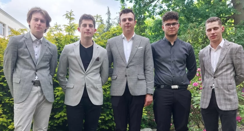 Uczniowie Blichu indeks wyższej uczelni mają już w kieszeni! (foto)